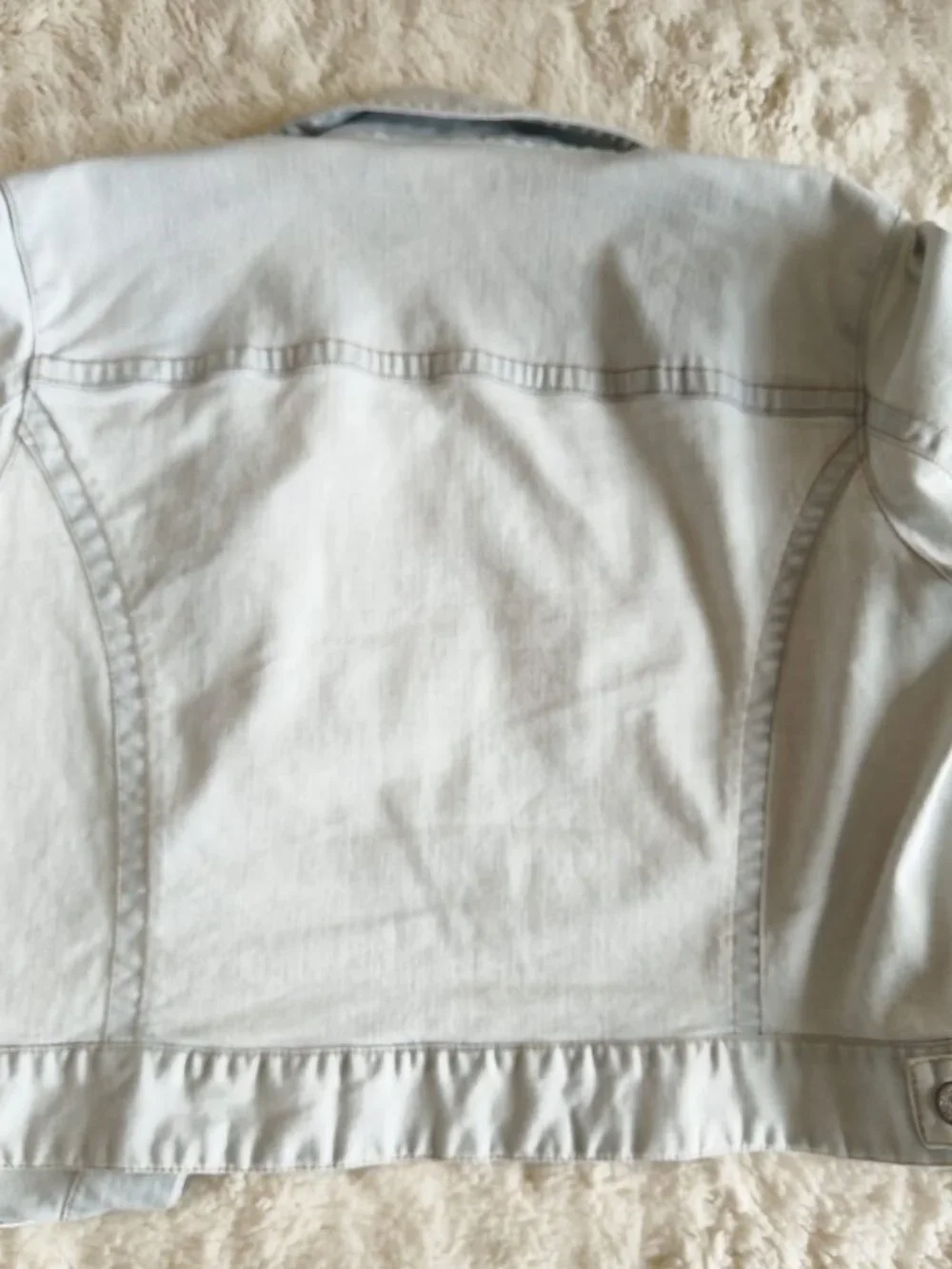Chico's Platinum Light Wash Denim Jacket - Size 3 (Fits XL / 16) - Picture 7 of 13